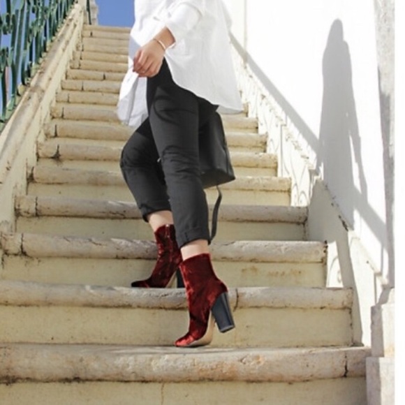 SOLD ✔️. - Picture 3 of 6